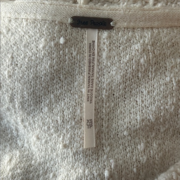 Free People | Popcorn Pullover Cropped Sweatshirt/Sweater - Size XS - Picture 5 of 6